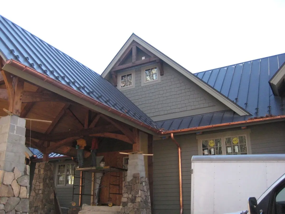 Craftsman Roofing team delivering quality roofing work in Grapewood